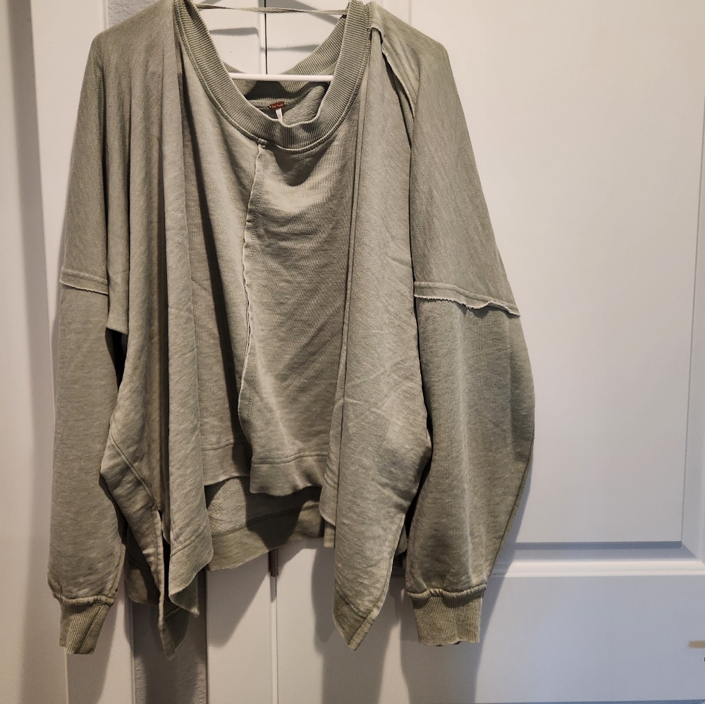 NWT Free People Daisy Sweatshirt